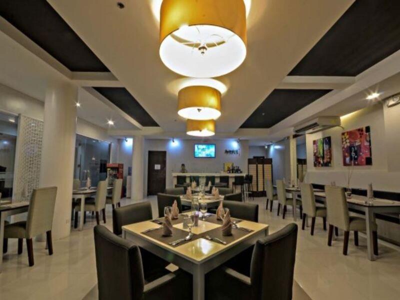 Empire Suites Hotel Puerto Princesa Eksteriør billede