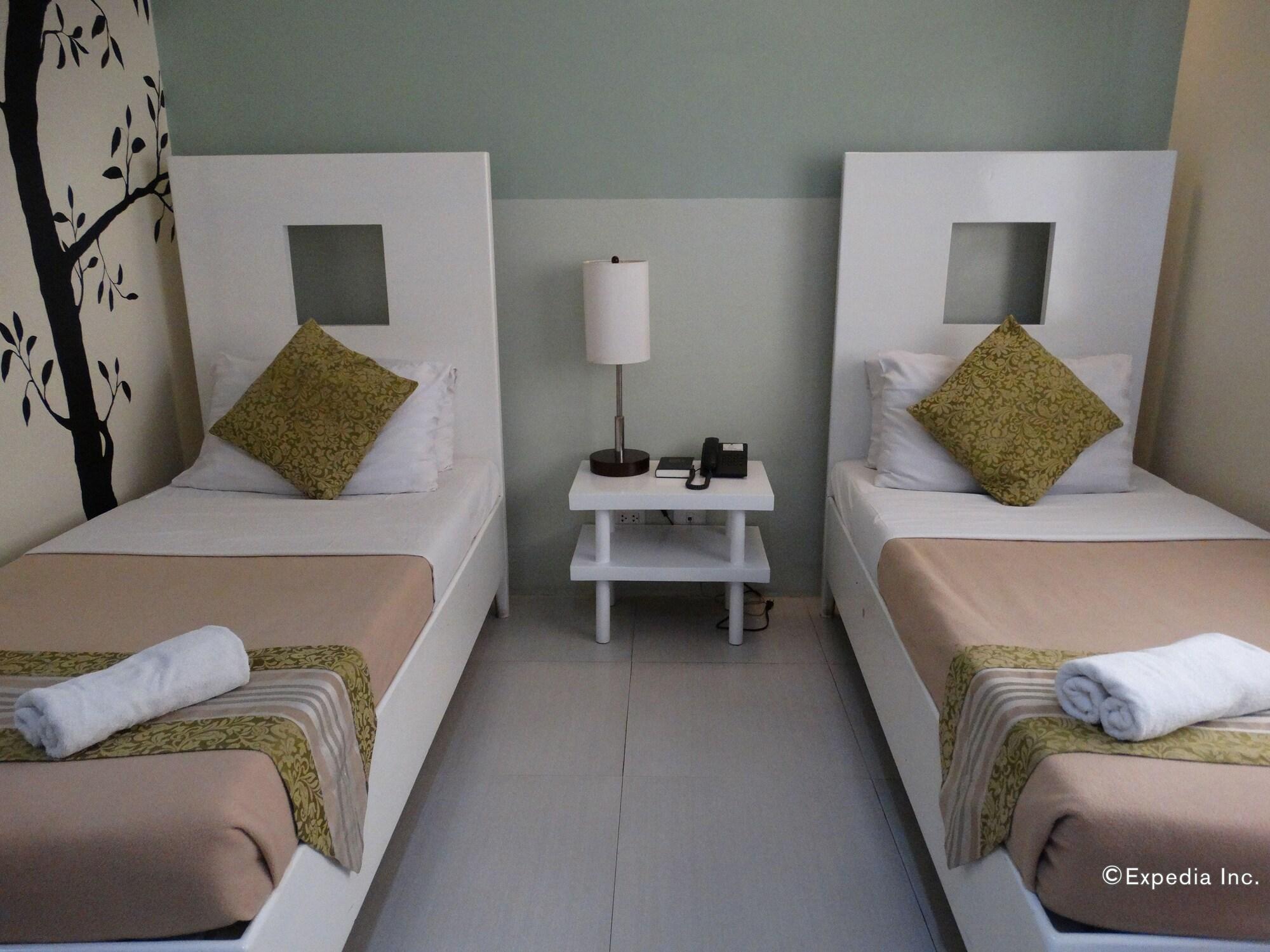 Empire Suites Hotel Puerto Princesa Eksteriør billede
