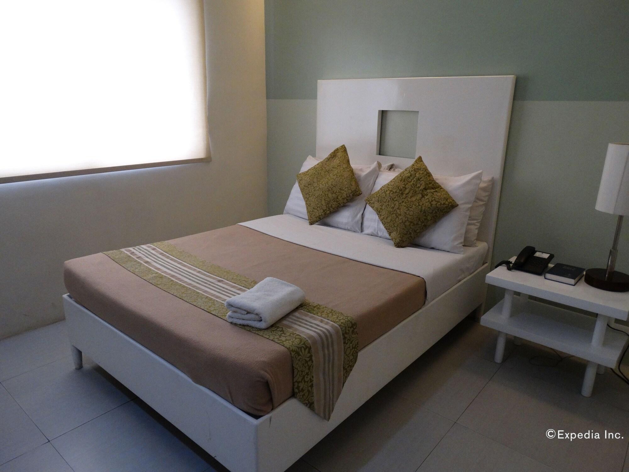 Empire Suites Hotel Puerto Princesa Eksteriør billede