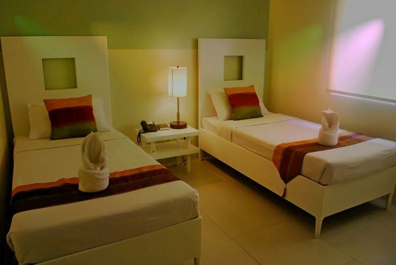 Empire Suites Hotel Puerto Princesa Eksteriør billede